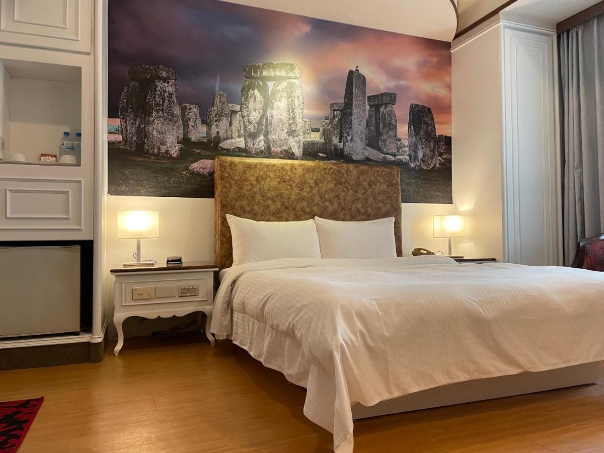 Wenpin Hotel - Pier 2 Kaohsiung Buitenkant foto