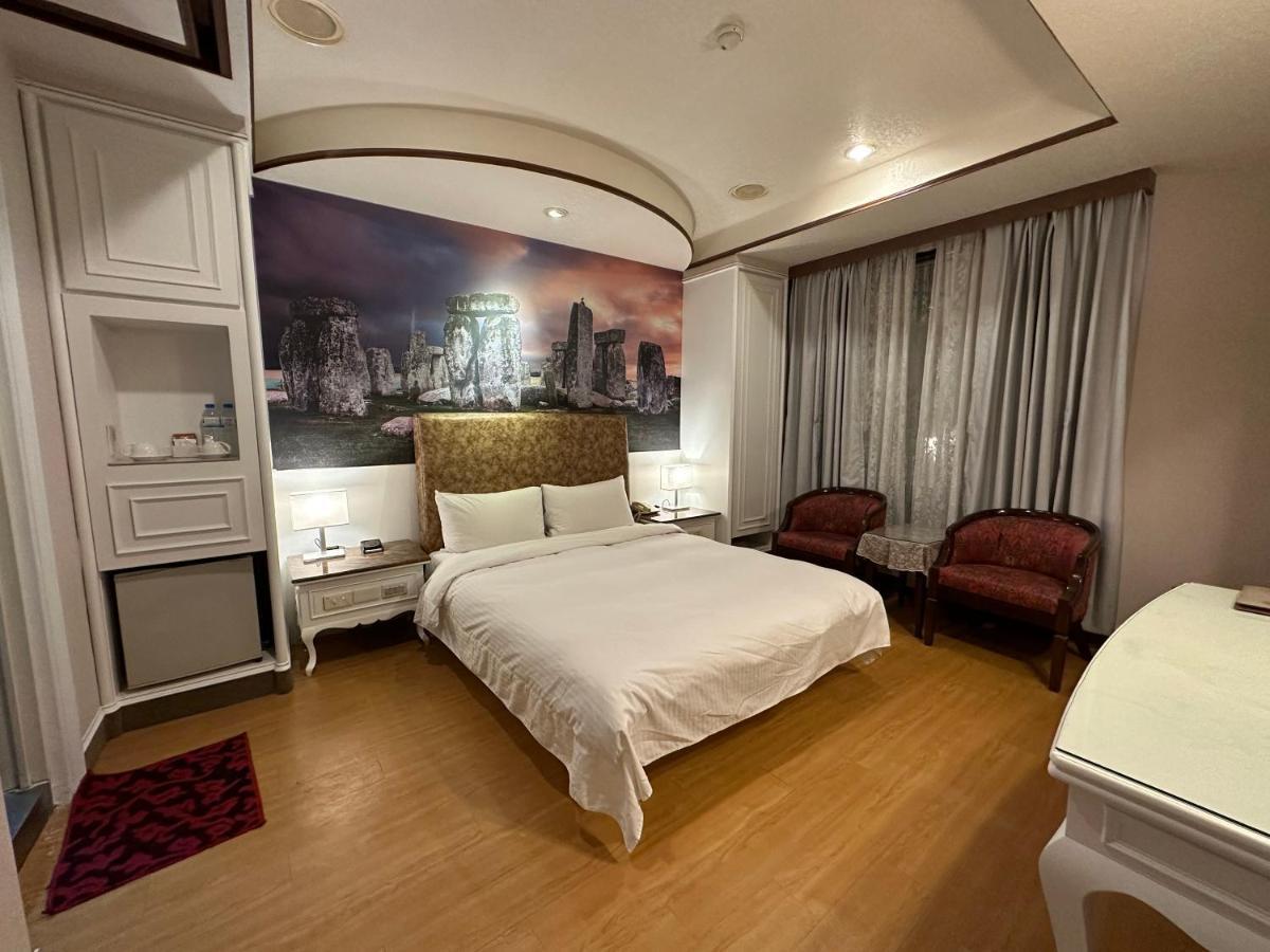 Wenpin Hotel - Pier 2 Kaohsiung Buitenkant foto