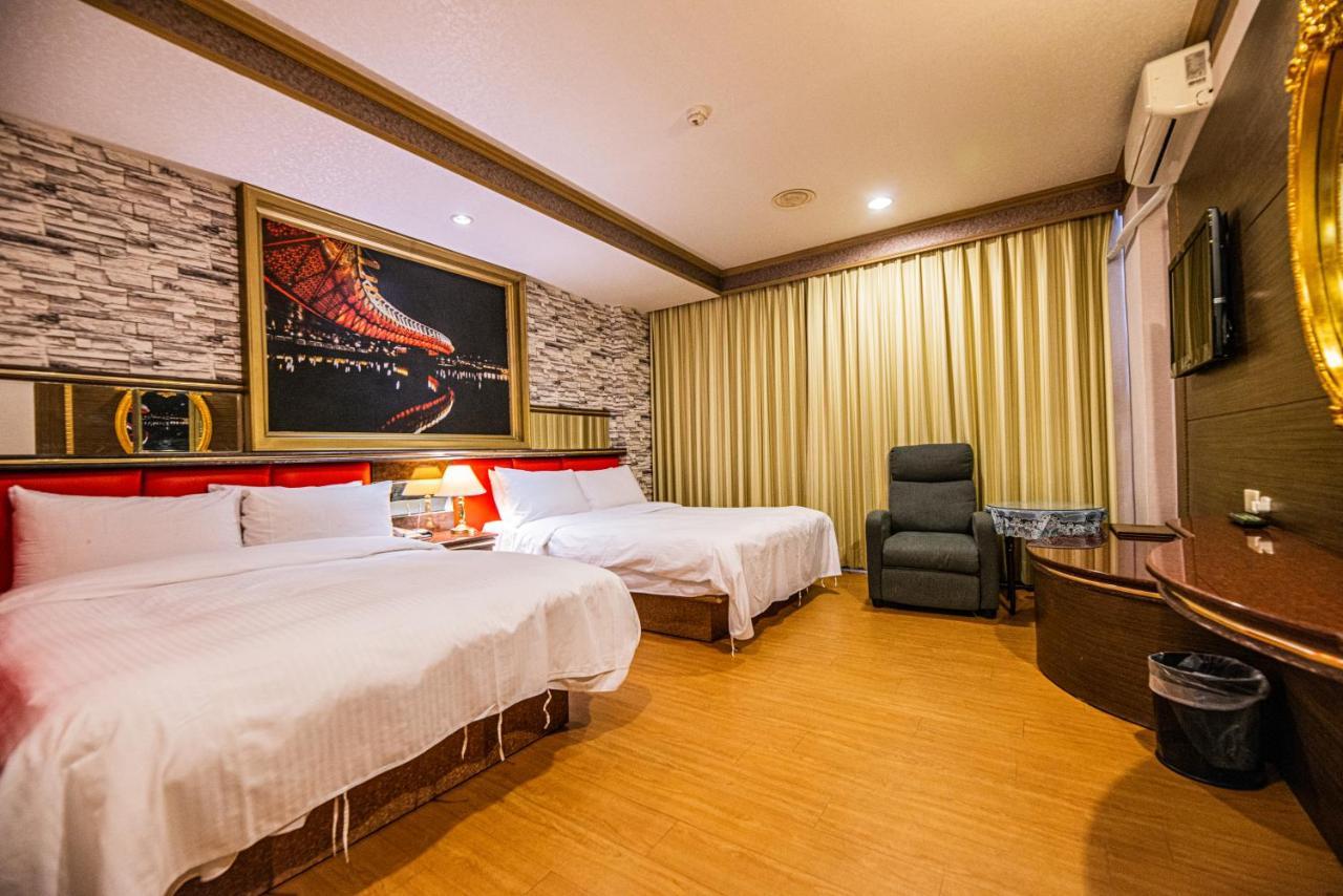 Wenpin Hotel - Pier 2 Kaohsiung Buitenkant foto