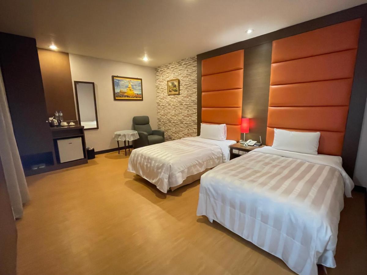 Wenpin Hotel - Pier 2 Kaohsiung Buitenkant foto