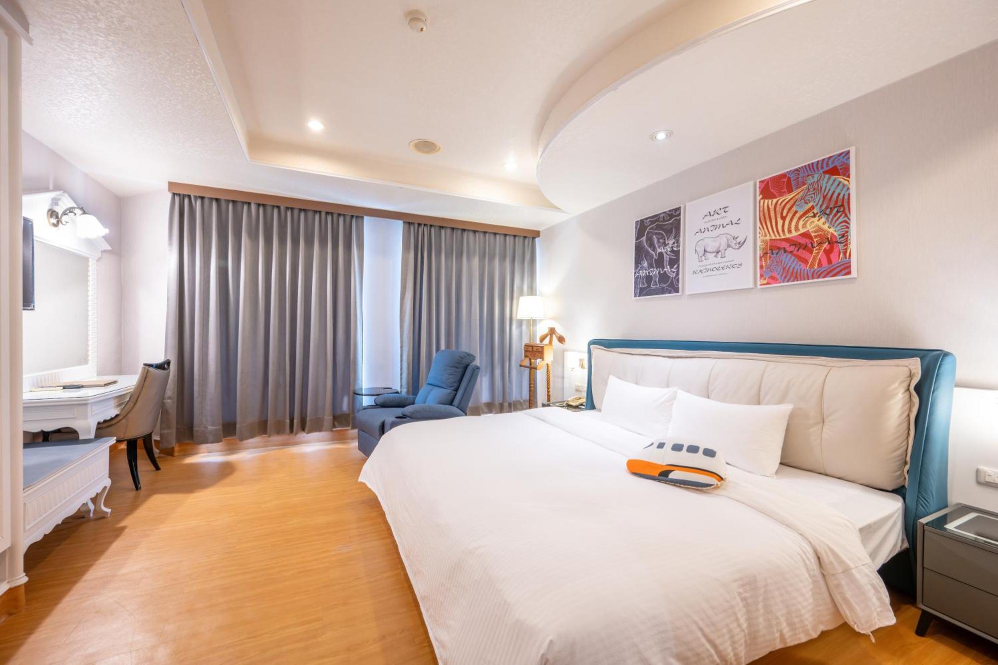 Wenpin Hotel - Pier 2 Kaohsiung Buitenkant foto